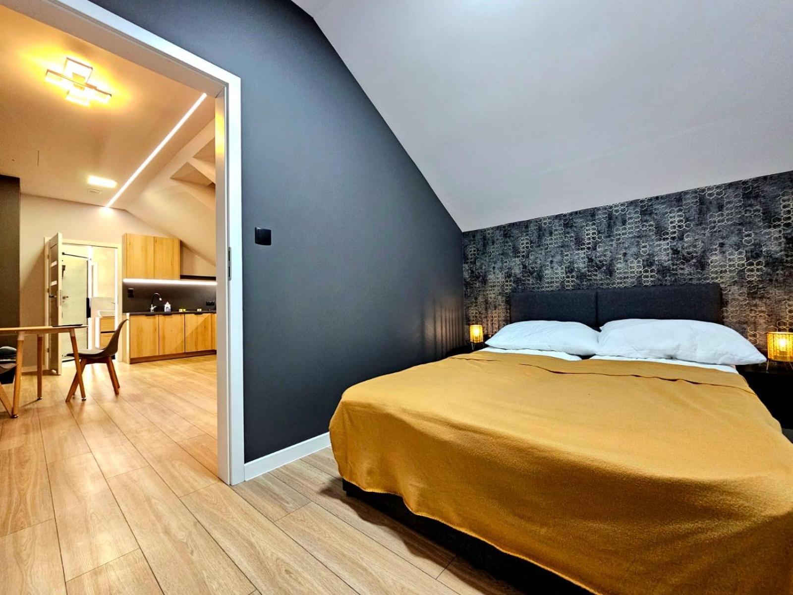 Na 102 Dwupokojowe Apartment *